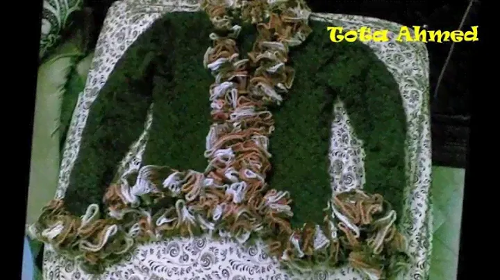 Knitted sweater accessoried Alize dantela