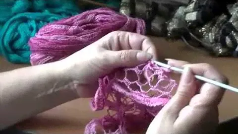 Шарфик из ленточной пряжи крючком